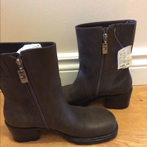 BNWT Tommy Hilfiger Boots